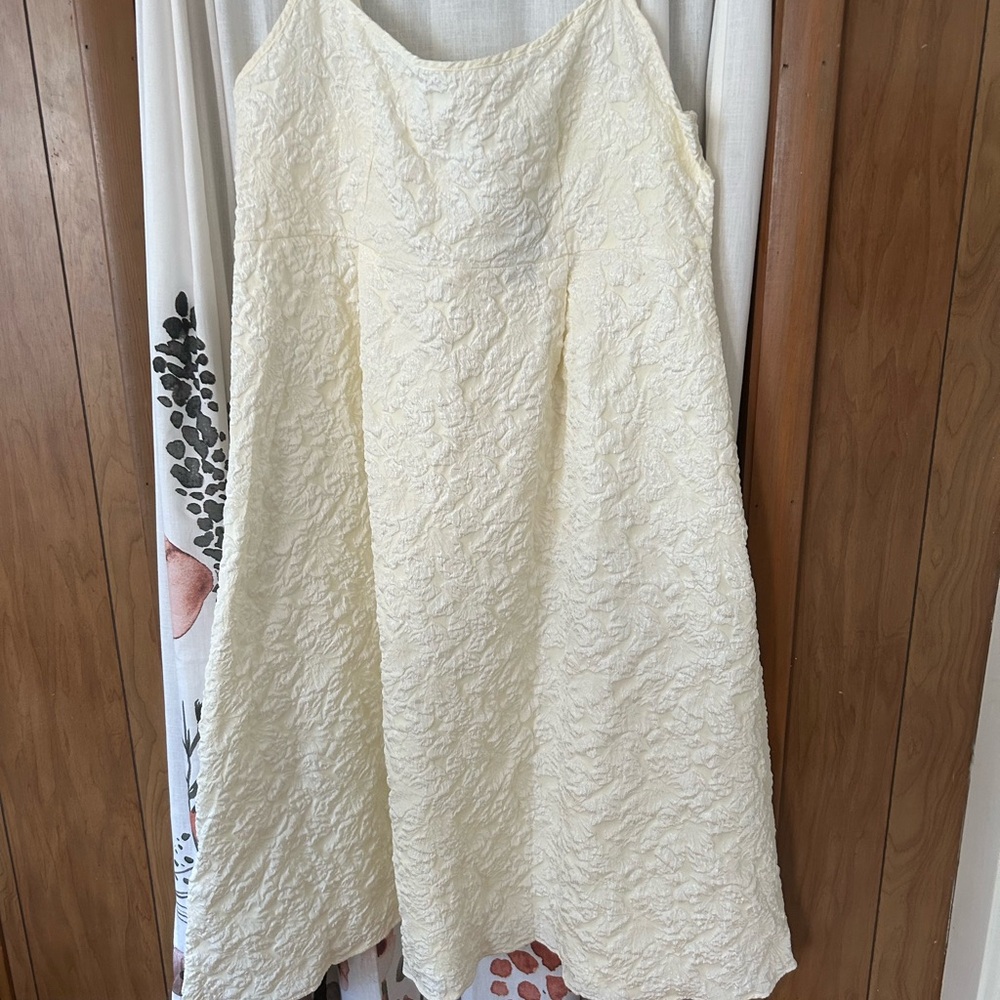 Elegant Cream Textured Women's Dress